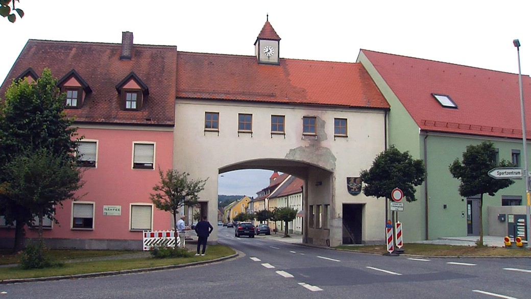 SulzbachRosenberg Fassade der WHR erstrahlt in neuem Glanz Oberpfalz TV