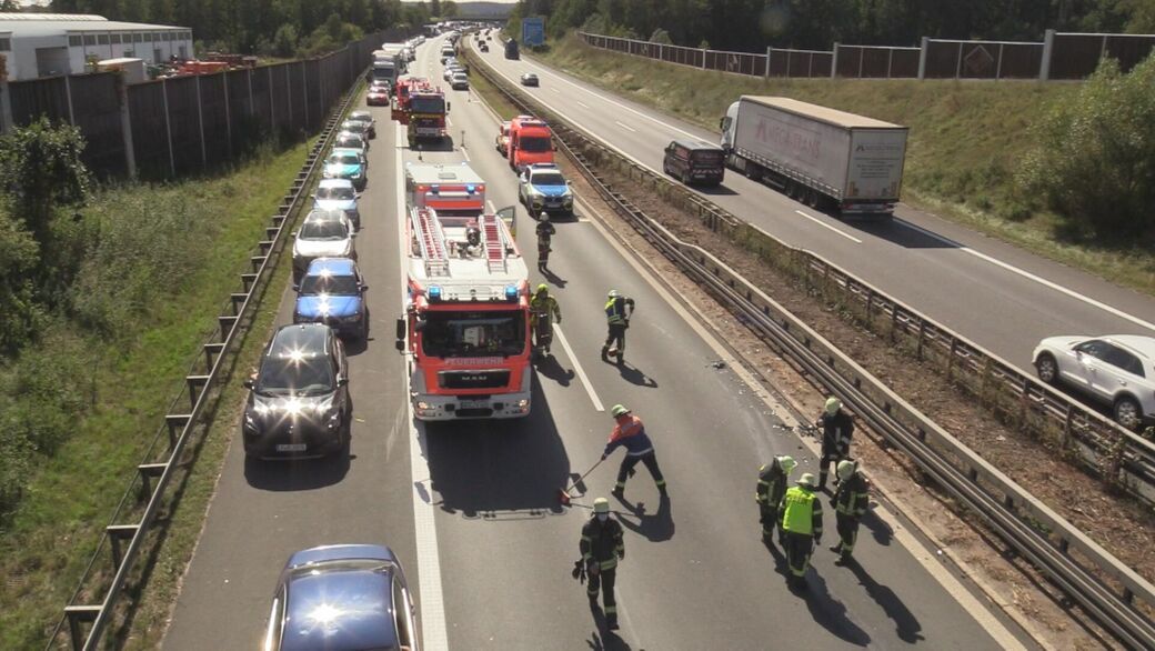 Amberg Nach Unfall auf der A6 zweiter Polizeibeamte verstorben Oberpfalz TV