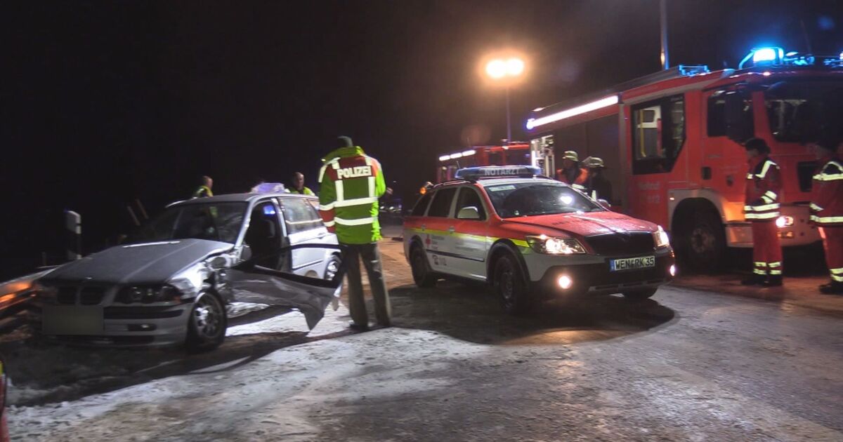 Weiden: Zwei Verletzte bei Unfall wegen Schneematsch auf Autobahn - Oberpfalz TV