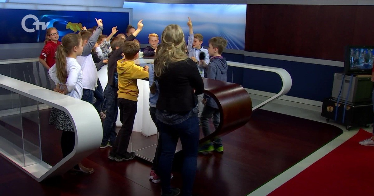 „Zeitung macht Schule“ – Max-Josef-Grundschule Amberg im Fernsehstudio ...