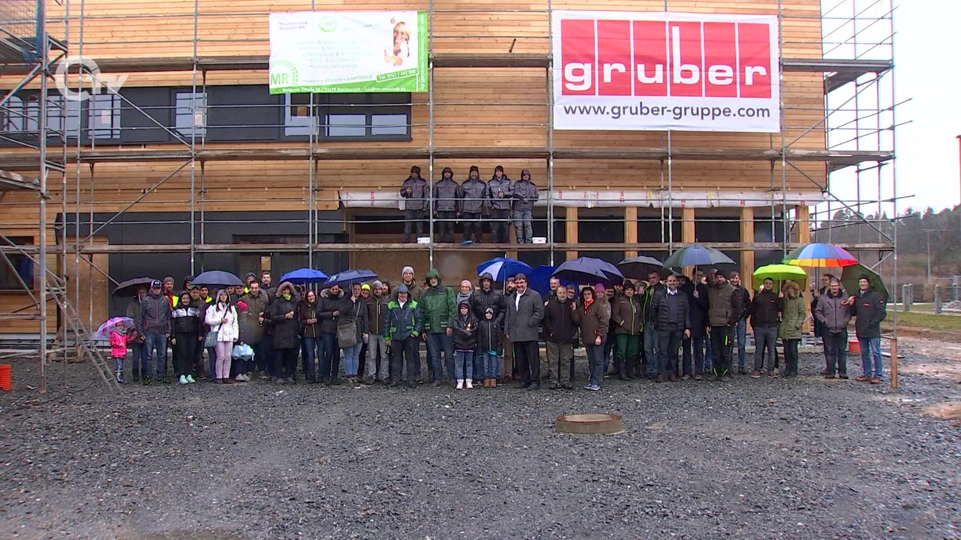 Https Www Otv De Mediathek Video Neuer Solarpark Eingeweiht 2019 03 15 Neuer Solarpark Eingeweiht Knapp 2 Millionen Kilowattstunden Umweltfreundlichen Sonnenstrom Erzeugt Ab Sofort Dieser Solarpark Bei Kastl Bei Kemnath Der Solarpark Der